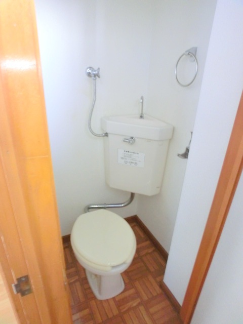 Toilet. Space of peace! 