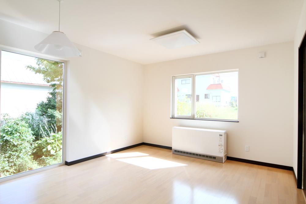 Living. Bright living room will also be bright feeling