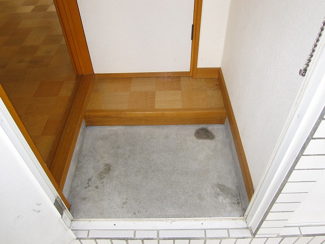 Entrance. It will be the entrance ☆