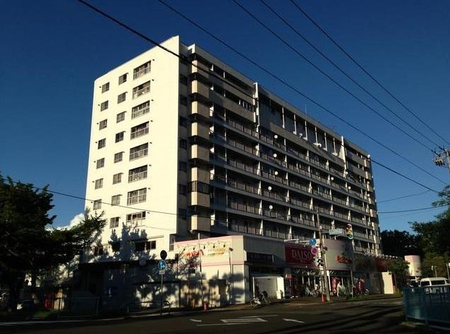 Local appearance photo. Local (11 May 2013) Shooting