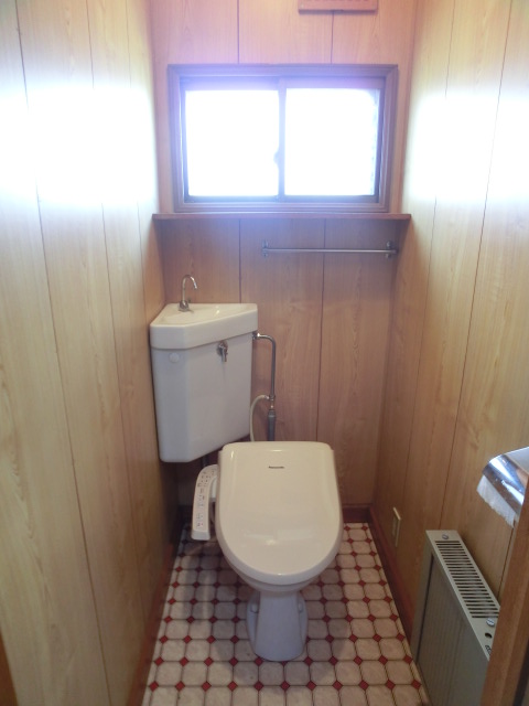 Toilet