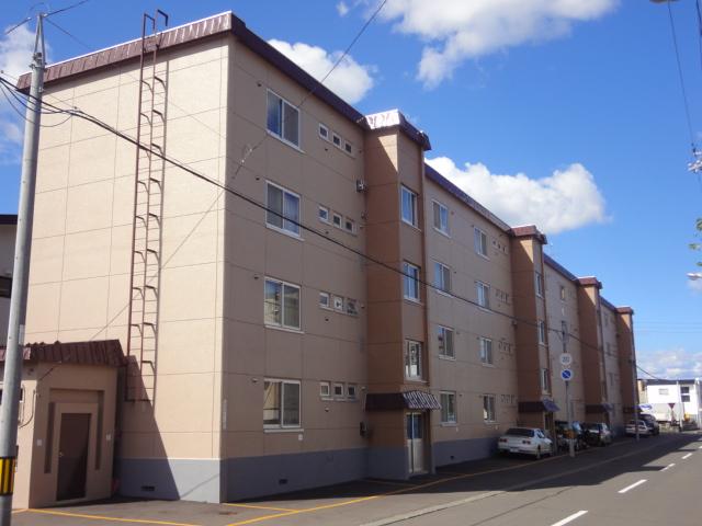 Local appearance photo. Local (11 May 2013) Shooting