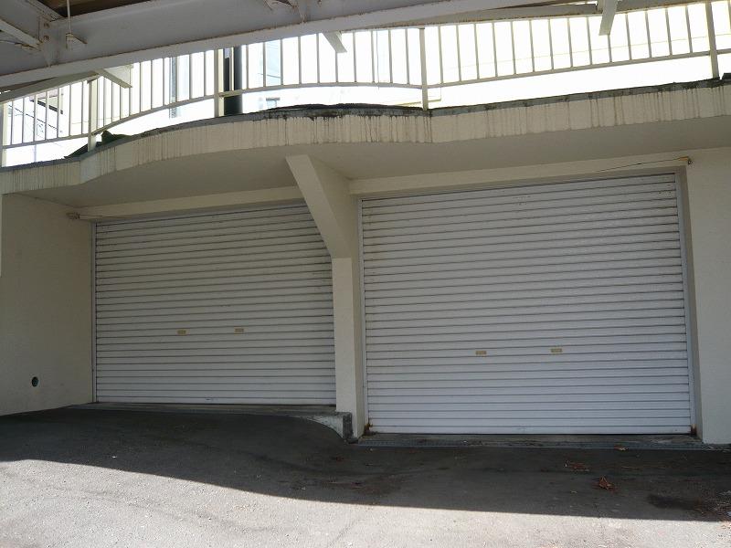 Parking lot