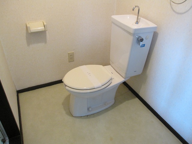 Toilet