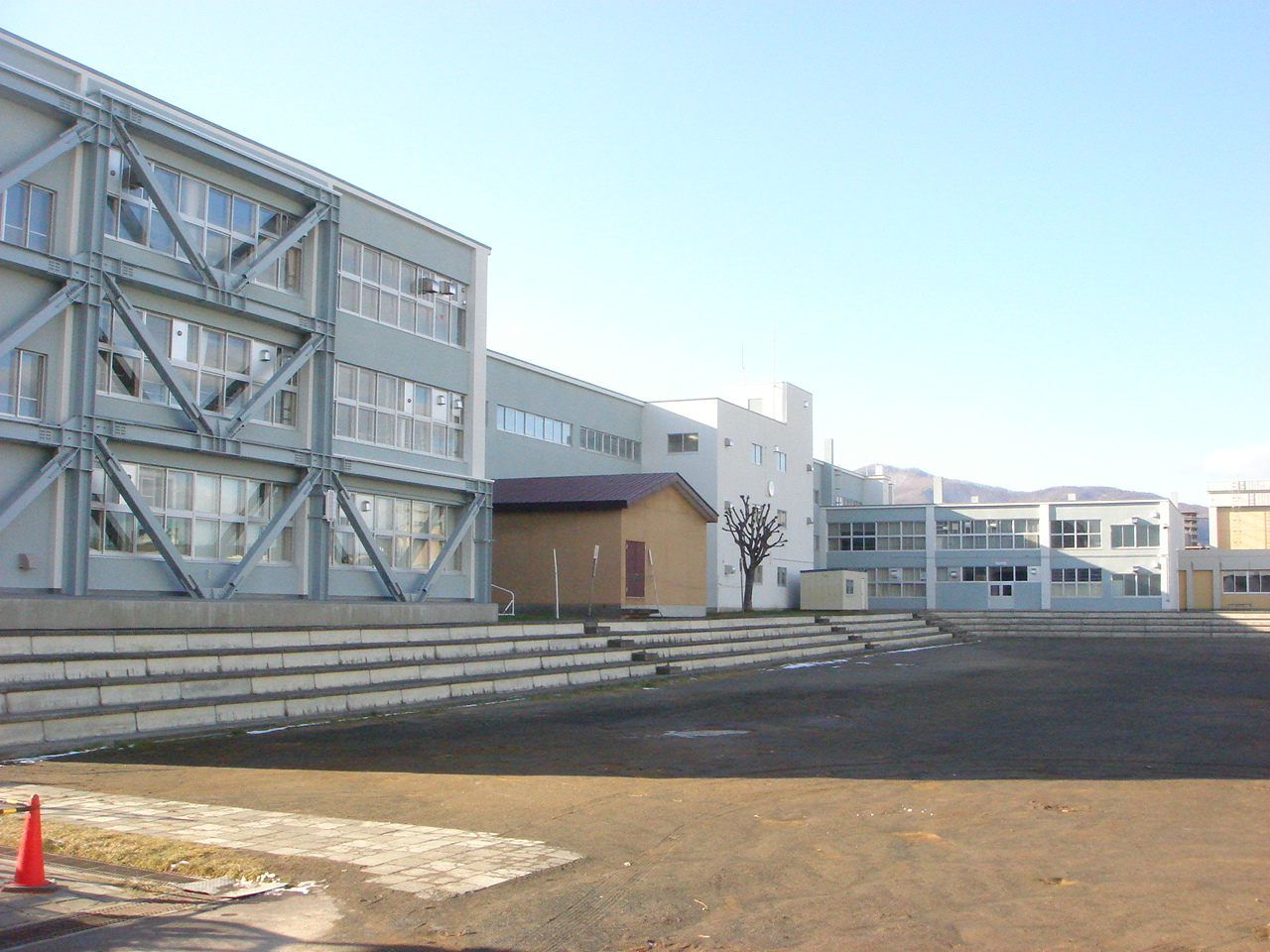 Primary school. 514m to Sapporo Tateyama of hand elementary school (elementary school)