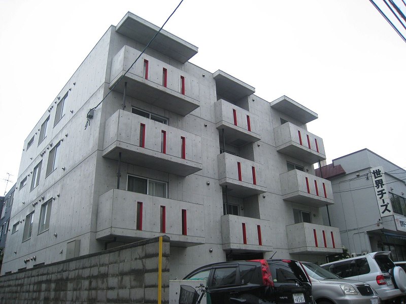 Building appearance. Beautiful appearance of the concrete driving range. 