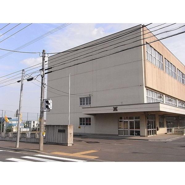 Primary school. 500m Nishino second elementary school to Sapporo City Nishino second elementary school