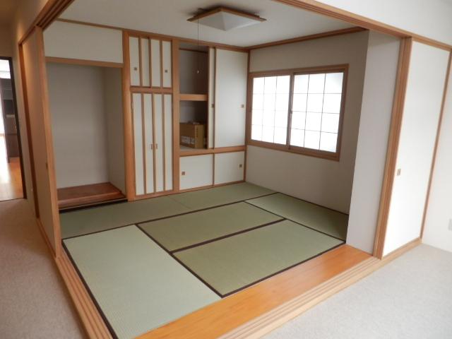 Non-living room. First floor Japanese-style room