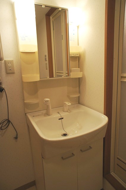 Washroom.  ☆ Bathroom vanity ☆ 