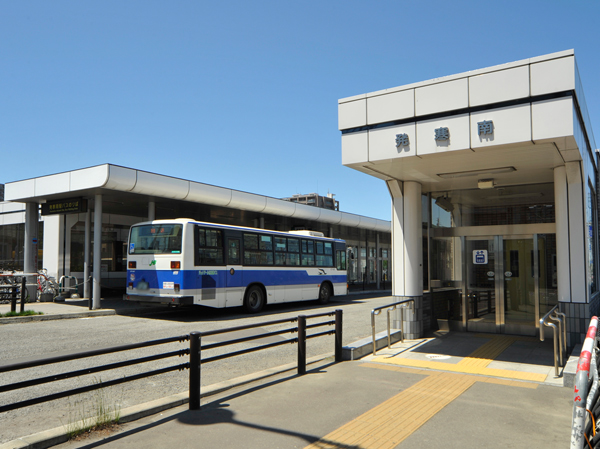 Surrounding environment. Subway "Hassamu south" station No. 1 entrance ・ Minami Hassamu Bus Terminal (about 280m / 4-minute walk)