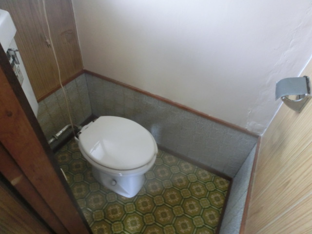 Toilet