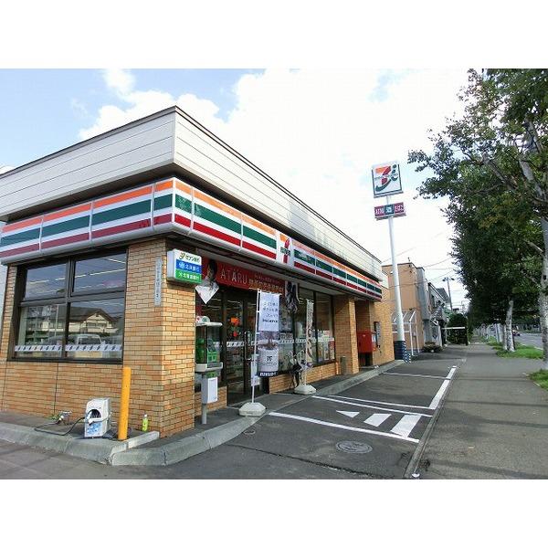 Convenience store. Seven-Eleven to Sapporo Yamanote Article 1 shop 450m Seven-Eleven Sapporo Yamanote Article 1 shop