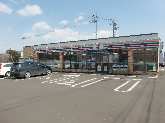 Convenience store. Seven-Eleven Sapporo Hassamu Article 4 store up to (convenience store) 150m