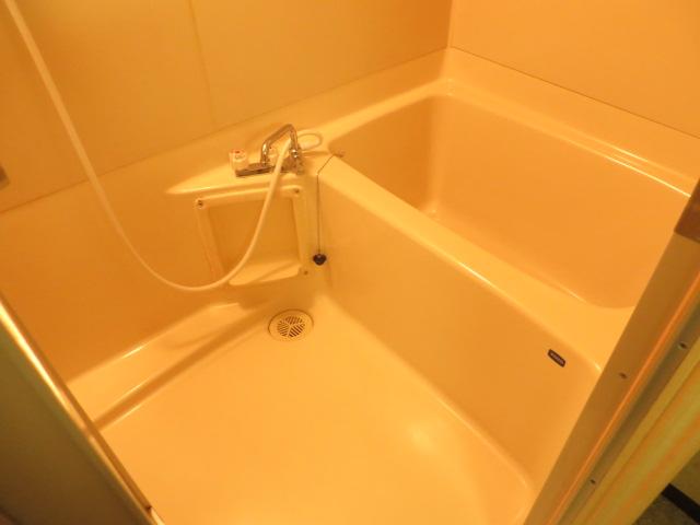 Bathroom. Indoor (September 2013) Shooting