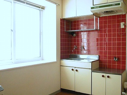 Living and room. You can move in the initial cost 50,000 yen! Economic city gas corresponding