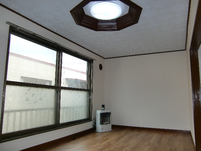 Living and room. Renovated in All MuroYoshi room **