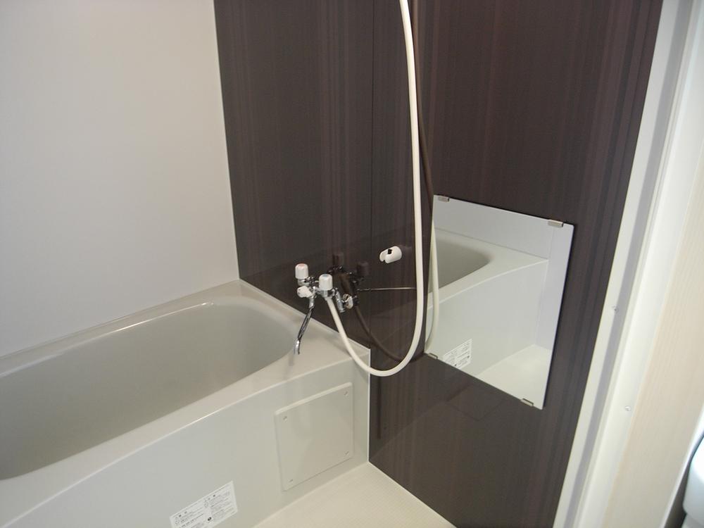 Bathroom. Indoor (11 May 2013) Shooting