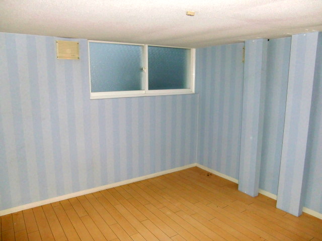 Other room space