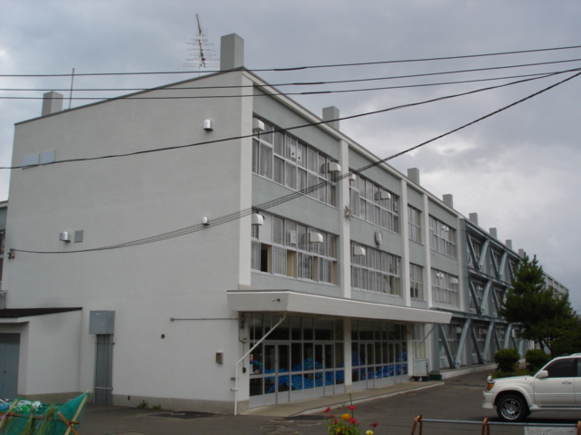 Primary school. 492m to Sapporo Tateyama of hand elementary school (elementary school)