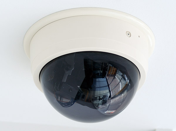Security.  [Surveillance camera (with video recording)] (Same specifications)