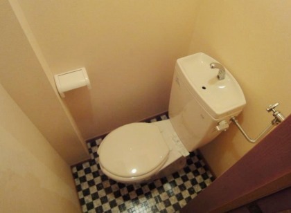 Toilet