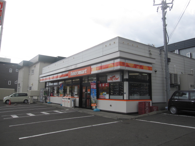 Convenience store. Seicomart Nishino Article 3 store up (convenience store) 82m