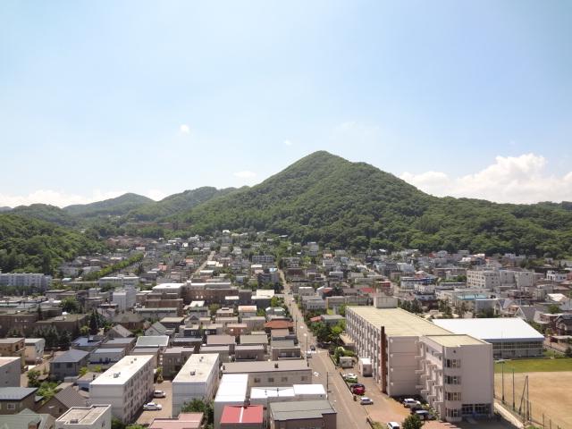 Northwest side of the view (May 2013) Shooting