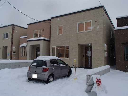 Local appearance photo