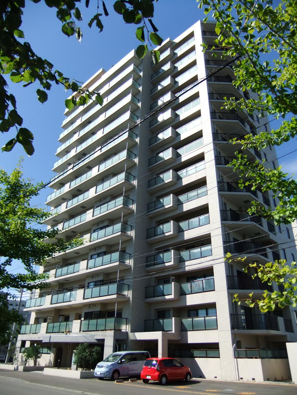 Local appearance photo. local