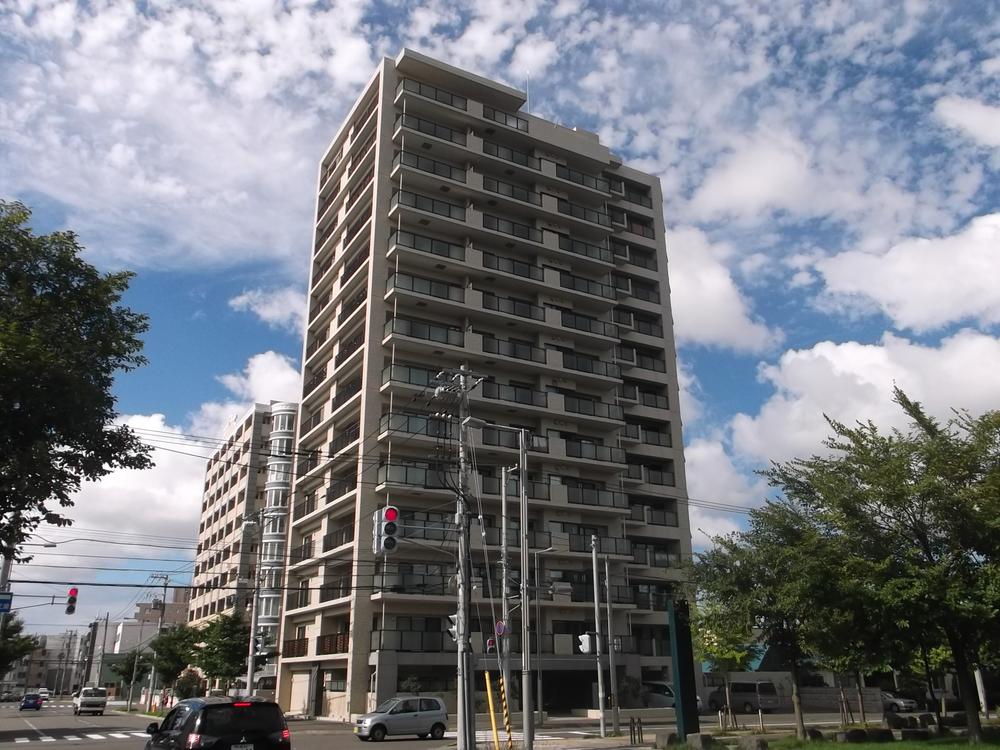 Local appearance photo. local