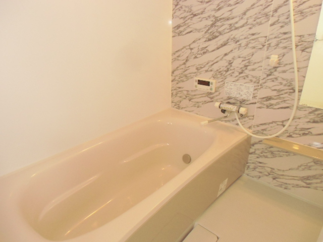 Bath. Spacious bath Hitotsubo size ☆ With add-fired function ☆ 
