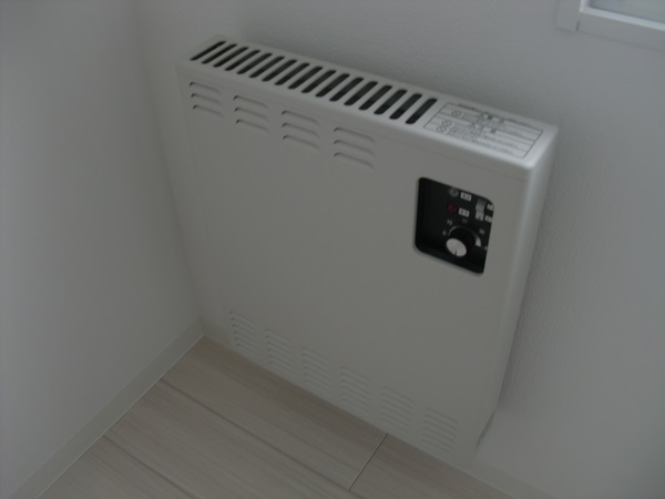 Other Equipment. The Western-style panel heater ☆ I am very happy equipment to be in the bedroom ☆ 