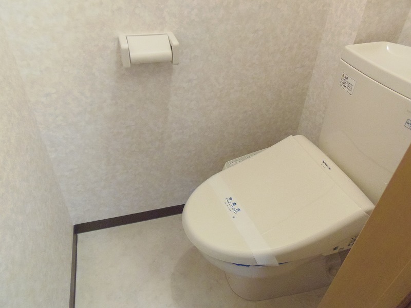 Toilet. Shower ☆ Warm water washing toilet seat