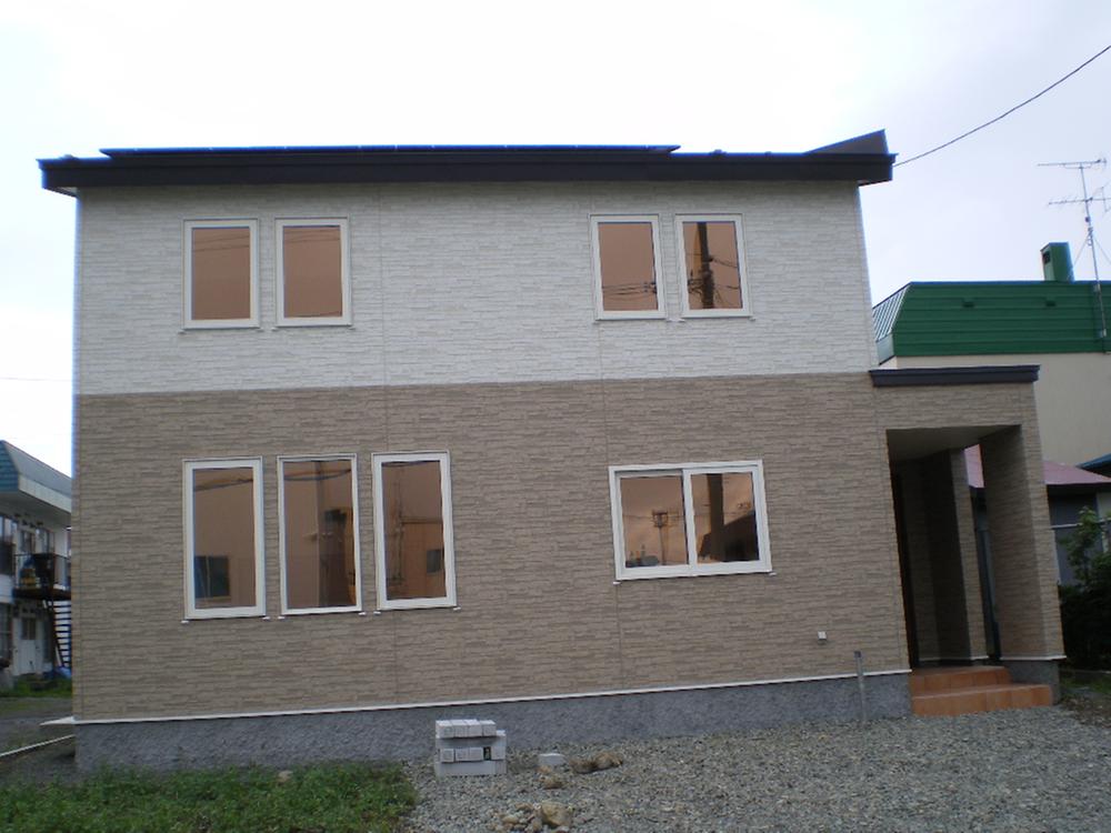 Local appearance photo. The appearance of the solar power generation installed