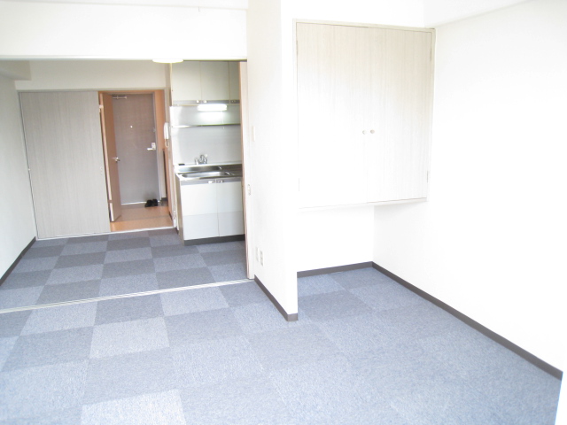 Other room space. It is very close to recommend the property to the metro station