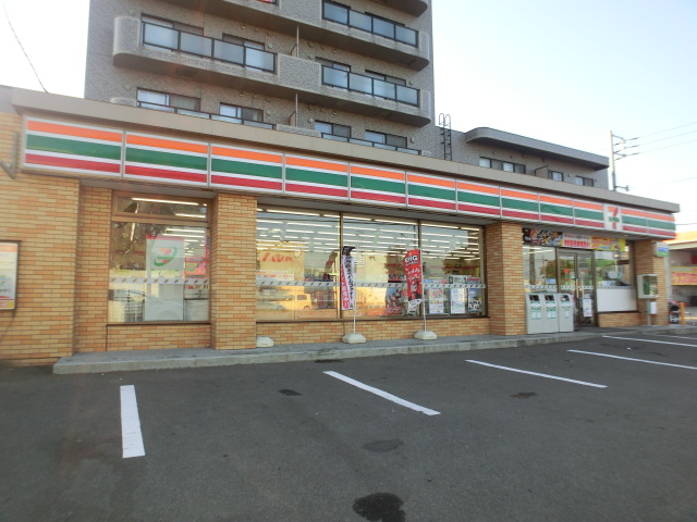 Convenience store. Seven-Eleven Sapporo Kikusuimoto cho, Article 7 store up (convenience store) 510m
