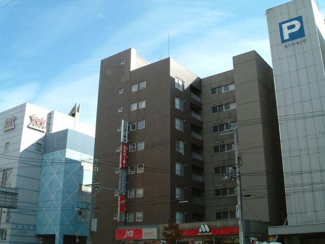 Building appearance. Popular high-rise apartment