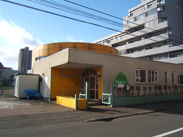 kindergarten ・ Nursery. Sapporo Higashisapporo nursery school (kindergarten ・ 593m to the nursery)
