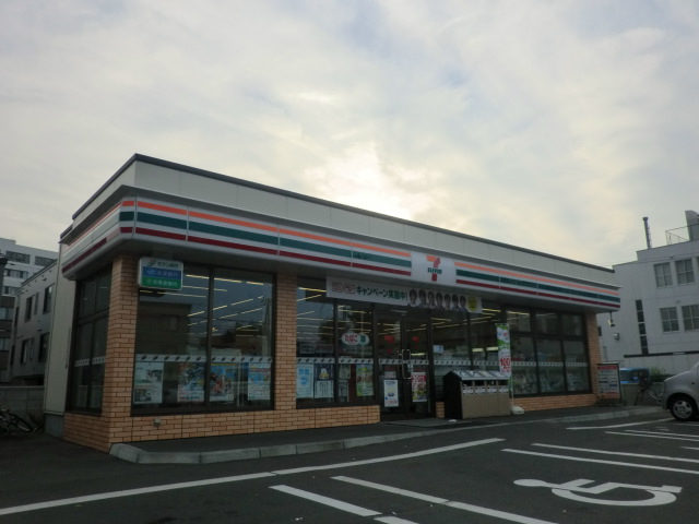 Convenience store. Seven-Eleven Kikusui Article 5 store up (convenience store) 201m