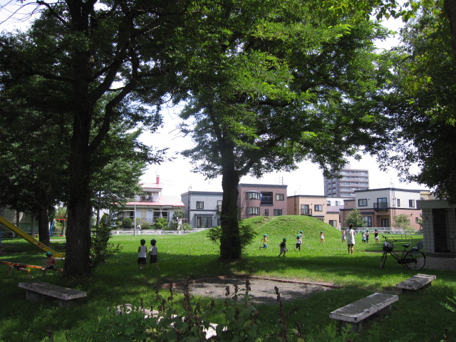 park. 563m to Central Park Shiraishi (park)