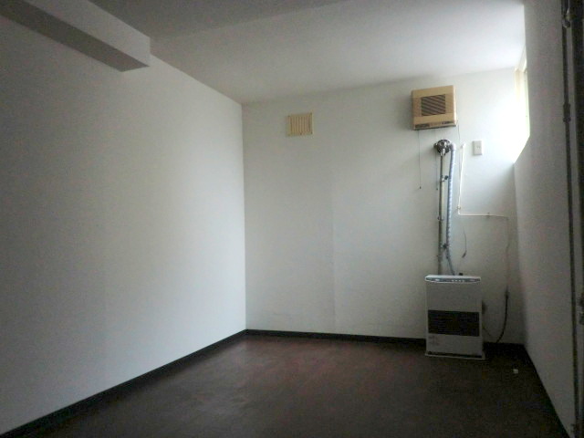 Other room space. Maisonette is the part