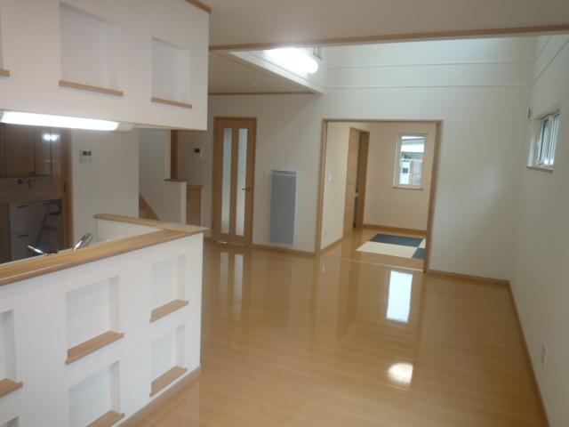 Living. Indoor (08 May 2013) Shooting