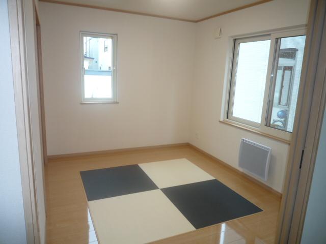 Non-living room. Indoor (08 May 2013) Shooting