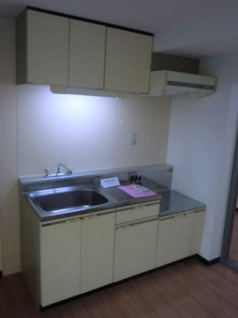 Kitchen. It is beautiful in the pre-disinfection