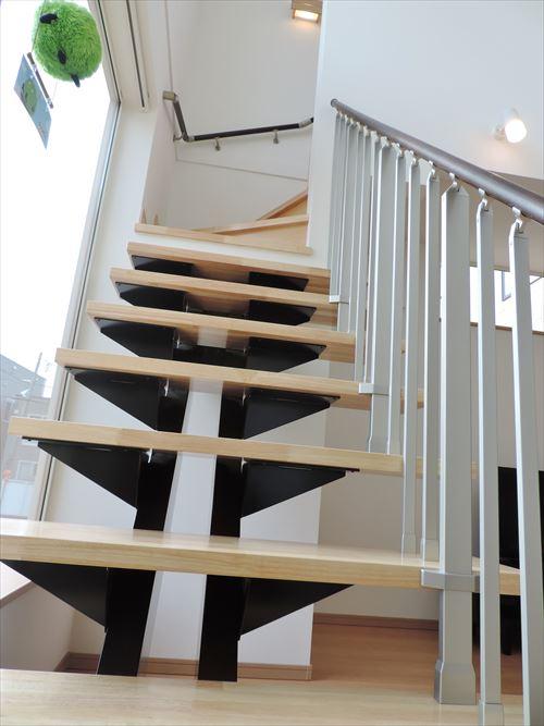 Living. Skeleton stairs. Living dynamic atrium design, A bright room pouring the sun's's from the wide windows. Stairs to shine in fashionable of the skeleton in the space. Object existence sense of charm with a feeling of opening