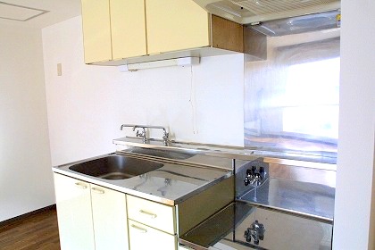Kitchen. It is very clean kitchen