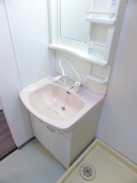 Washroom. Same building ・ It is a photograph of another in Room