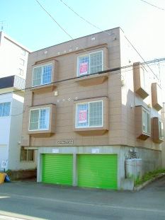 Building appearance. Initial cost 20,000 yen can move in the following! 