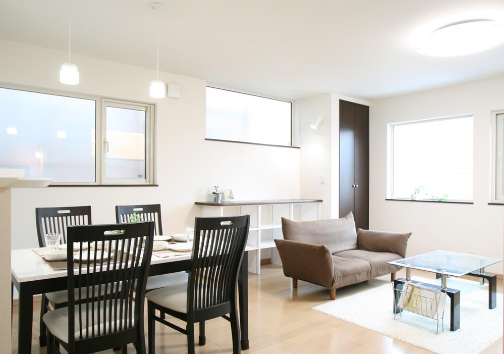 Living. Indoor (12 May 2013) Shooting