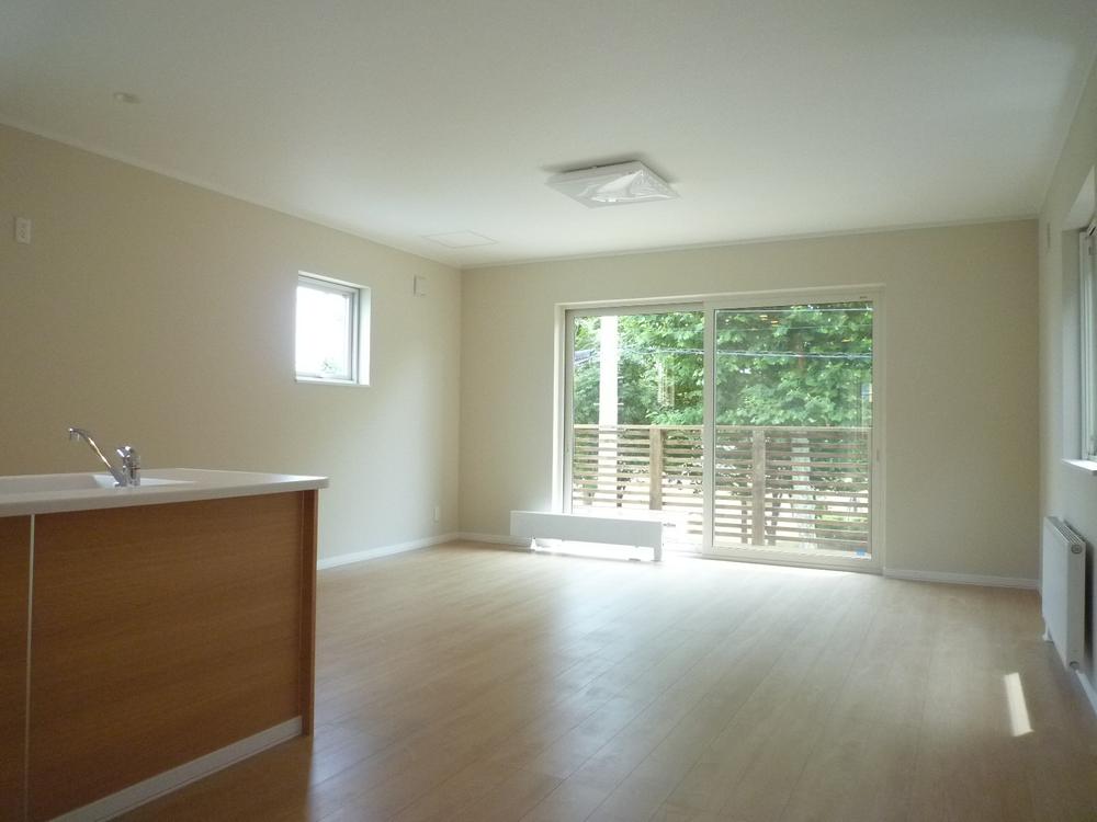 Living. Living (green opposite the park you will see)